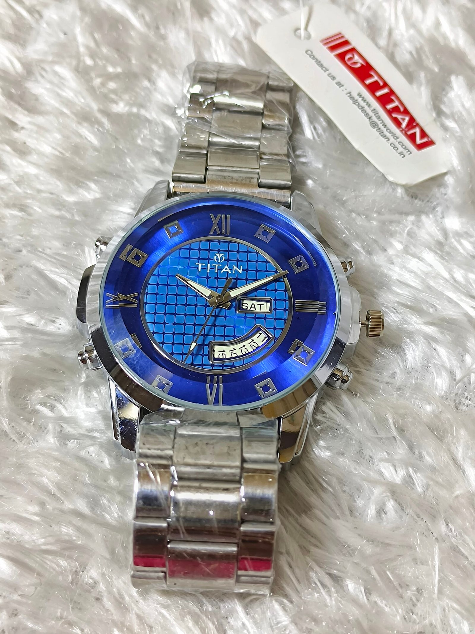 Titan Men's Premium Analog Watches- Blue and White Dial - Image 9